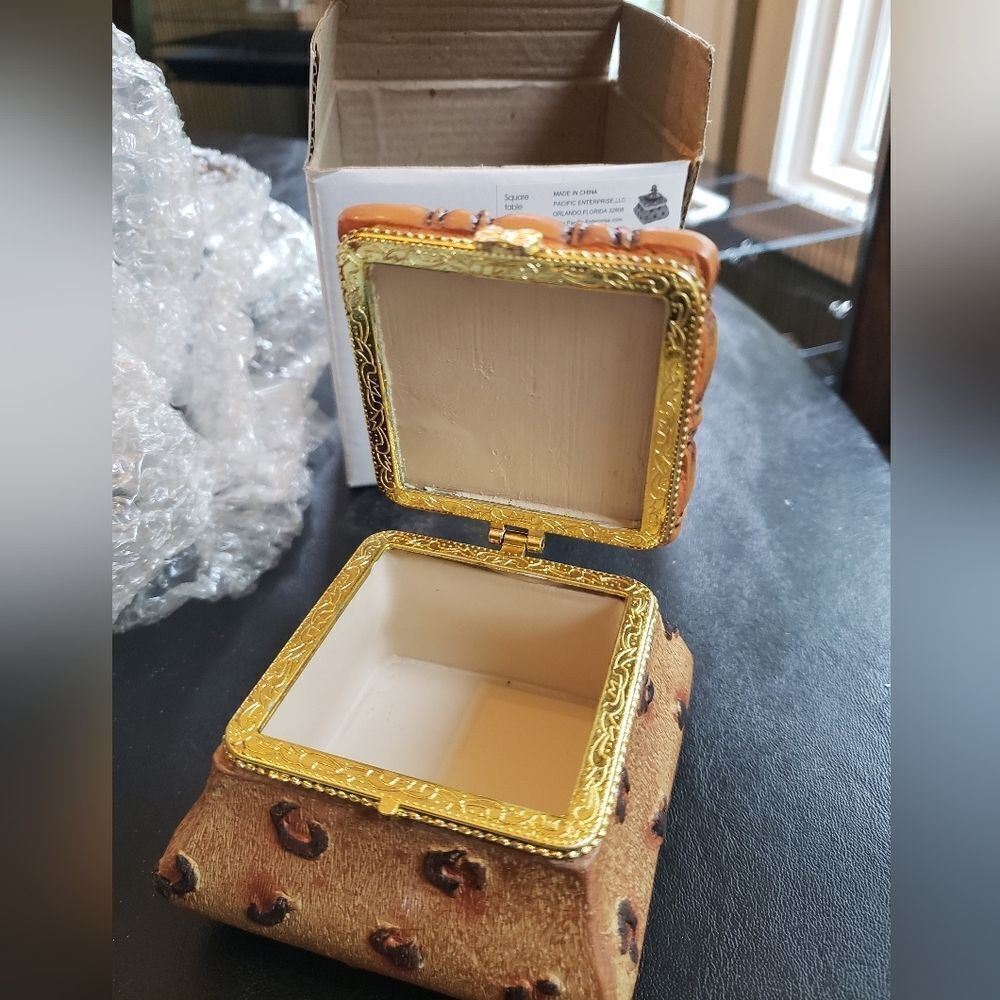 NIB Trinket Box - Picture 5 of 9